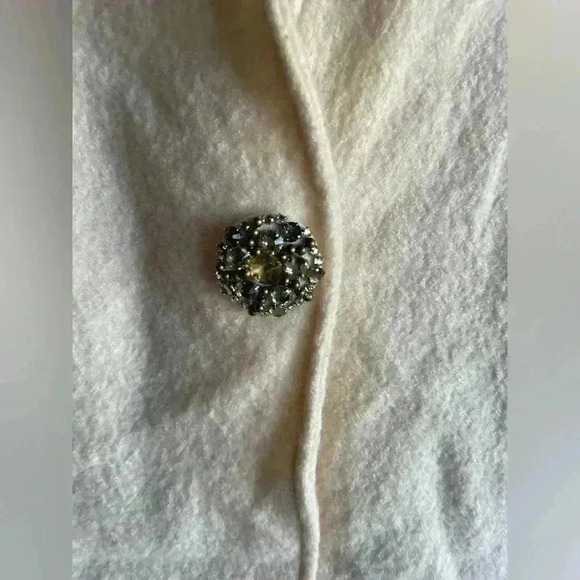 JONES NEW YORK Sweater Sz S
Women's Button Front Cream Knit
Cardigan Wool 100% - Picture 6 of 7